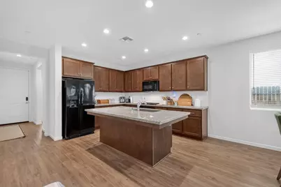 6231 E Berkeley Avenue, Fresno, CA 93727 - Photo 3