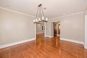 1050 37th St, Sacramento, CA 95816 - Photo 31