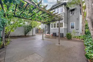 1050 37th St, Sacramento, CA 95816 - Photo 49