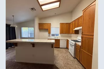 221 Branco Avenue, Atwater, CA 95301 - Photo 5