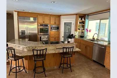 3621 W Country Club Lane, Sacramento, CA 95821 - Photo 7