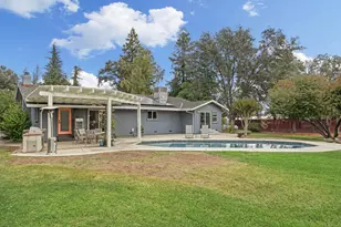 10446 Aleilani Ln, Elk Grove, CA 95624 - Photo 29