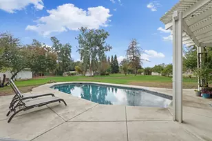 10446 Aleilani Ln, Elk Grove, CA 95624 - Photo 31