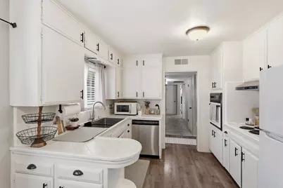 4821 N Millbrook Avenue, Fresno, CA 93726 - Photo 9
