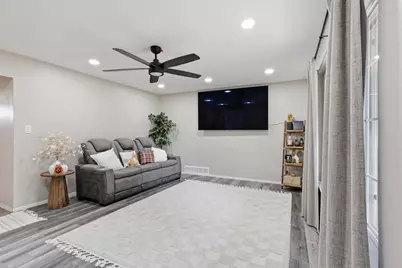 4821 N Millbrook Avenue, Fresno, CA 93726 - Photo 3