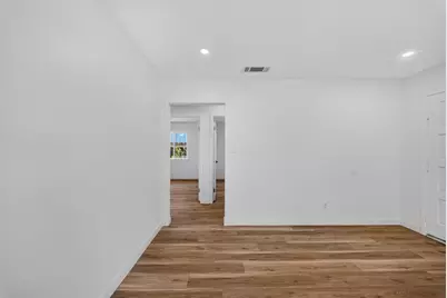 27366 Parkwood Avenue, Madera, CA 93637 - Photo 11