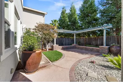 2213 Eastwood Drive, Roseville, CA 95747 - Photo 43