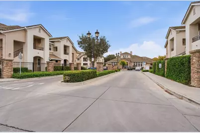 1360 Shady Lane #323, Turlock, CA 95382 - Photo 1