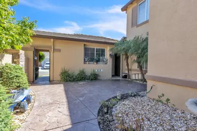 6009 Roswitha Court, Carmichael, CA 95608 - Photo 5
