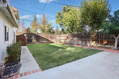 115 E Highland Avenue, Tracy, CA 95376 - Photo 9