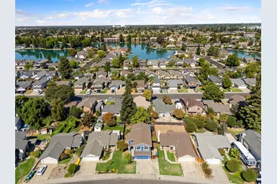 1809 Autumn Way, Lodi, CA 95242 - Photo 3