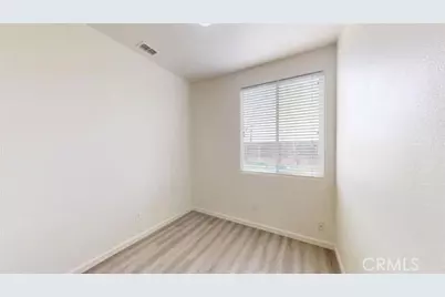 2555 S Lind, Fresno, CA 93725 - Photo 19