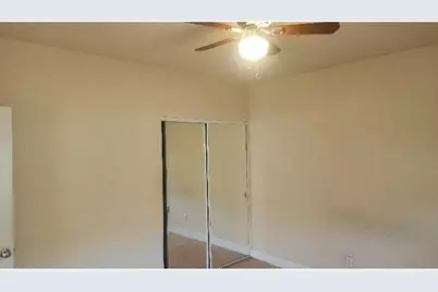 718 E Clinton Avenue, Fresno, CA 93704 - Photo 9