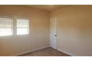 718 E Clinton Ave, Fresno, CA 93704 - Photo 13