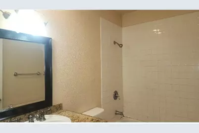 718 E Clinton Avenue, Fresno, CA 93704 - Photo 11