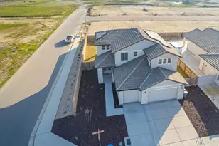 19733 Desert Willow Ln, Friant, CA 93626 - Photo 47