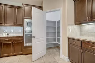 1345 N Kaweah Ave, Clovis, CA 93619 - Photo 11