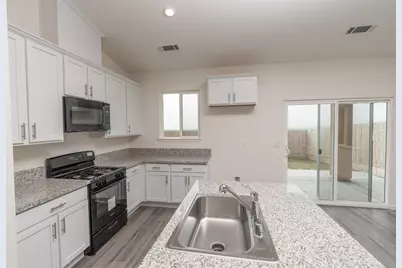 1208 E Orange Street, Avenal, CA 93204 - Photo 17