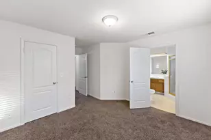 8847 N Woodrow Ave, Fresno, CA 93720 - Photo 21