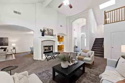 8847 N Woodrow Avenue, Fresno, CA 93720 - Photo 13