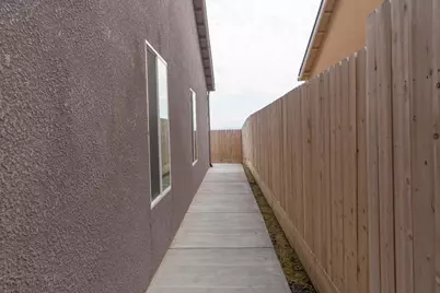 1212 E Orange Street, Avenal, CA 93204 - Photo 17