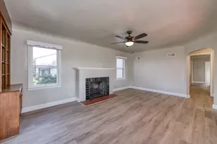 2004 N Maple Ave, Fresno, CA 93703 - Photo 7
