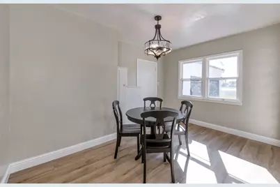 2004 N Maple Avenue, Fresno, CA 93703 - Photo 15