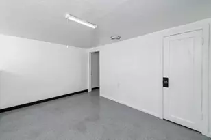2004 N Maple Ave, Fresno, CA 93703 - Photo 29