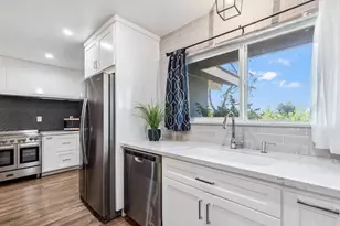 4341 W Dakota Ave, Fresno, CA 93722 - Photo 9