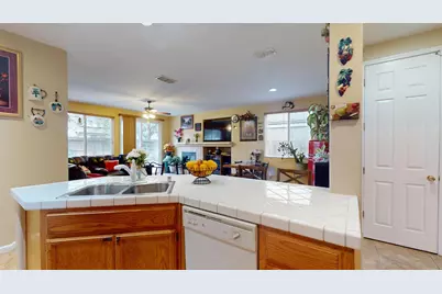 1055 San Jose Avenue, Madera, CA 93637 - Photo 9