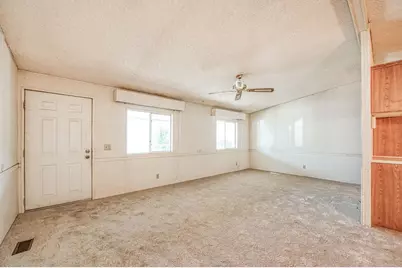 1551 6th Avenue Drive #157, Kingsburg, CA 93631 - Photo 3