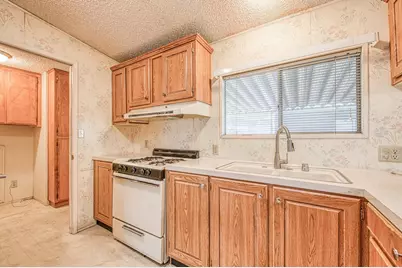 1551 6th Avenue Drive #157, Kingsburg, CA 93631 - Photo 9