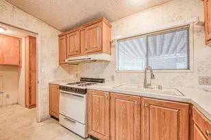 1551 6th Ave Dr, Kingsburg, CA 93631 - Photo 9
