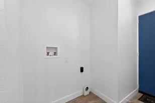 105 W Herndon Ave, Pinedale, CA 93650 - Photo 19