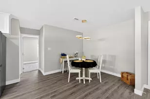 105 W Herndon Ave, Pinedale, CA 93650 - Photo 9