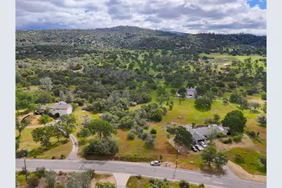 2098 North Dome Drive, Coarsegold, CA 93614 - Photo 11