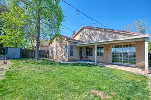 2381 E Christopher Dr, Fresno, CA 93720 - Photo 41