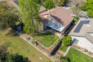 2381 E Christopher Dr, Fresno, CA 93720 - Photo 49