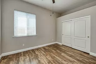 2381 E Christopher Dr, Fresno, CA 93720 - Photo 25