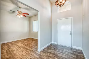 2381 E Christopher Dr, Fresno, CA 93720 - Photo 9