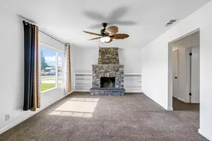 4033 E Brentwood Ave, Fresno, CA 93703 - Photo 5