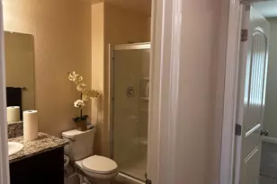 1614 N Barcus Ave, Fresno, CA 93722 - Photo 11