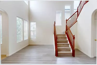 2555 S Lind Avenue, Fresno, CA 93725 - Photo 3