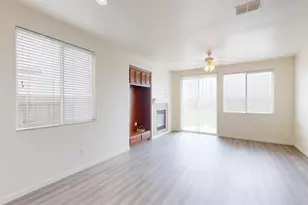2555 S Lind Ave, Fresno, CA 93725 - Photo 7
