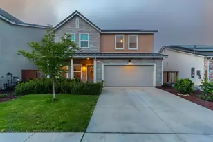 951 Kelso Ave, Clovis, CA 93619 - Photo 3