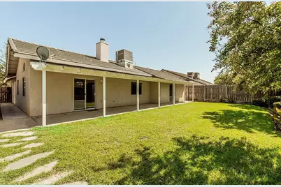 1535 Morgan Drive, Kingsburg, CA 93631 - Photo 25