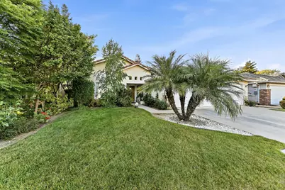 8613 N Whitney Avenue, Fresno, CA 93720 - Photo 1