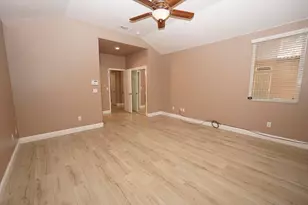 5919 W Chennault Ave, Fresno, CA 93722 - Photo 31