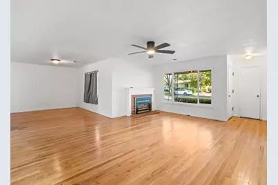 732 W Cortland Avenue, Fresno, CA 93705 - Photo 5