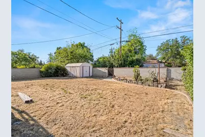 732 W Cortland Avenue, Fresno, CA 93705 - Photo 23